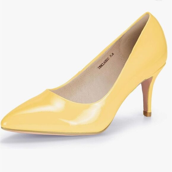 🩵NWOB Yellow Patent Classic Heels Size 8 - Picture 2 of 14